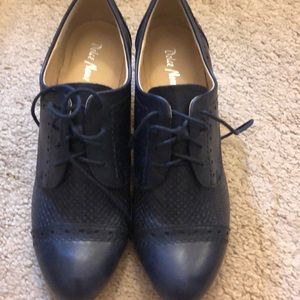 Classic oxford shoes